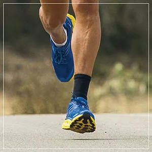 CURAD Performance Series IRONMAN Ankle Support Elastic Small/Medium - CURAD Performance Ankle Support S/M