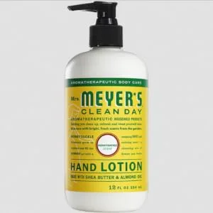 MRS. MEYER'S CLEAN DAY Soy Aromatherapy Candle 35 Hour Burn Time Made with Soy Wax and Essential Oils Rain Water 7.2 oz - product information 4