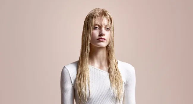 Dyson Special edition Airstrait straightener in Strawberry bronze and blush pink - Airstrait