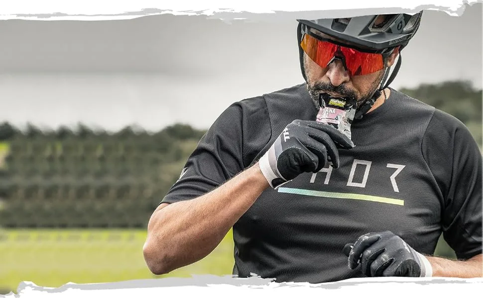 Ryno Power Mana Performance Gel Caddy (12 Servings) 'Mixed Beries' - He is using mana performance gel mixed berries
