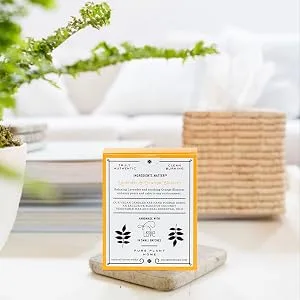 Aromatherapy Gift Box Aromatherapy Candles coconut was with real essential oils 6 ounce(Valencia Orange & Grapefruit) - close
