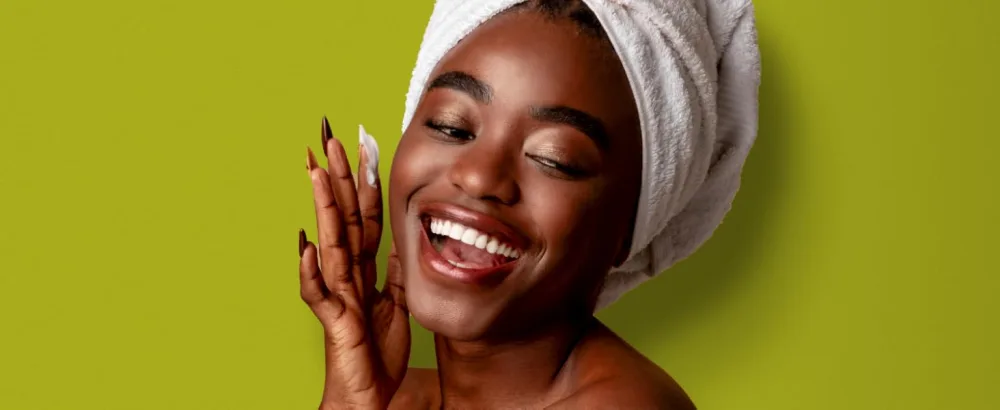 Finishing Night Cream - Deeply hydrates and nourishes dry skin overnight.