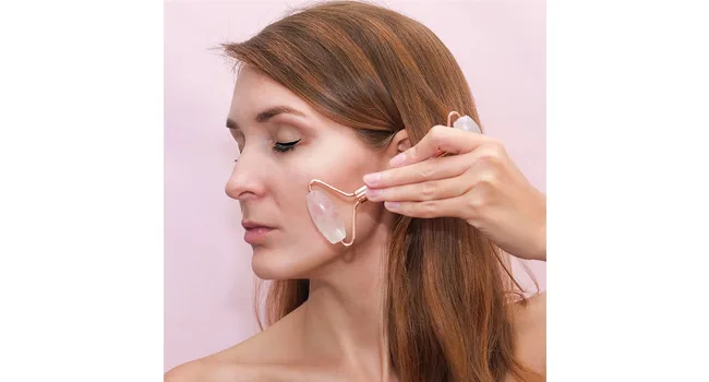 Female Facial gua Sha Jade Roller Tool Set Rose Quartz Crystal face Roller Massager Jade White Jade Massage The face Eyes (C-Pink) - Facial massage
