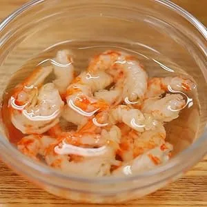 Premium Grade Thailand Dried Shrimp, No Shell, Head & Tail (8oz) 1 Count (Pack of 1) - product information 7