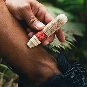 PARA'KITO Mosquito Repellent Bundle - 1 Roll-on Gel | 1 Black Bracelet Roll on + Black Band - mosquito insect repellent roll-on gel roller ball natural citronella deet France essential oils