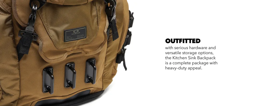 Oakley Men's Kitchen Sink Backpack, Stealth Black, One Size One Size Stealth Black - Hardware
