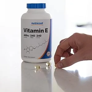 Nutricost Vitamin E 400 IU, 240 Softgel Capsules - Gluten Free, Non-GMO 240 Count (Pack of 1) - Nutricost Vitamin E Softgels