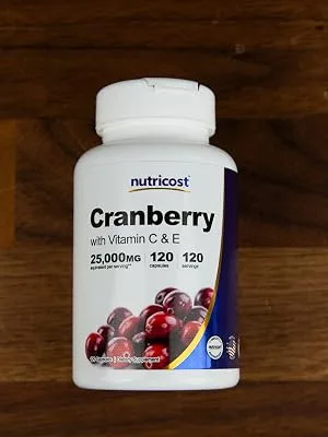 Nutricost Cranberry Extract (25,000mg) (120 Capsules) with Vitamin C & Vitamin E 120 Count (Pack of 1) - Nutricost Cranberry Extract with VItamin C & E 120 Capsules 25,000 Equivalent per serving