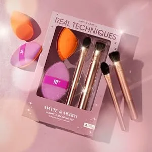 Real Techniques Sleigh The Night Mini Brush + Sponge 4 Piece Holiday Gift Set Sleigh the Night 4 Piece Set - image