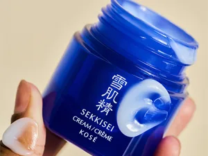 SEKKISEI CLEAR WELLNESS Vitalizing Serum for Sensitive Skin 1.8 Ounce - Sekkisei Cream