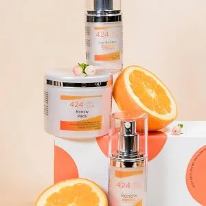 Renew Pads - Dermatologist Tested & Recommended Retinol and Vitamin C & E Treatment - Clinically Proven Formula 60 Pads - Renew