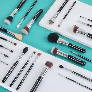 Eyeshadow Brush Eye Makeup Brush by ENERGY Blending Eye Brush Vegan Makeup Tool For Precision Application and Flawless Blending Contouring & Defining E55 - wet n wild Small Eyeshadow Brush