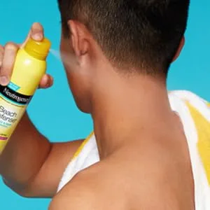 Neutrogena Beach Defense Spray Sunscreen with Broad Spectrum SPF 70 Fast Absorbing Sunscreen Body Spray Mist Water Resistant Oil Free UVAUVB Sun Protection, 6.5 Ounce - product information 5