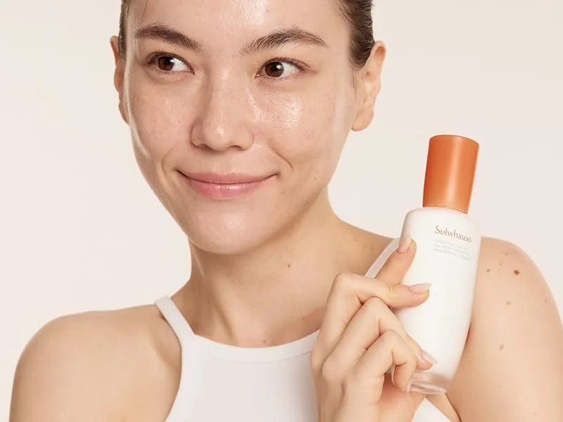 Sulwhasoo Essential Comfort Balancing Emulsion: Moisturize Soothe and Nourish 4.22 fl. oz. - ECBE