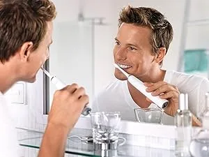 Philips Sonicare DiamondClean rechargeable electric toothbrush White Edition HX9332 - Philips Sonicare DiamondClean, electric toothbrush, rechargeable toothbrush, white toothbrush