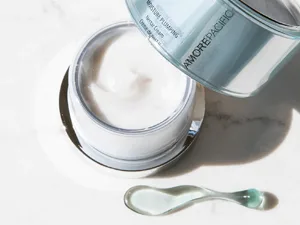 AMOREPACIFIC Moisture Plumping Rejuvenating Eye Gel | Korean Eye Cream with Caffeine & Hyaluronic Acid - Bamboo