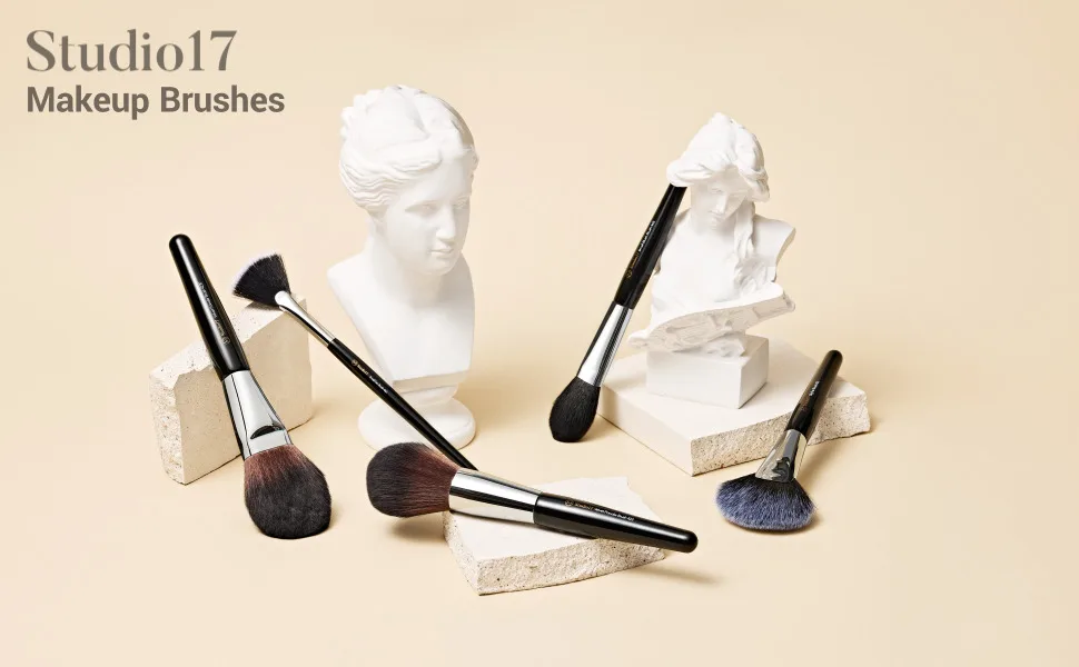 Powder Brush for Makeup - studio17 face makeup brush blush foundation fan powder brushes