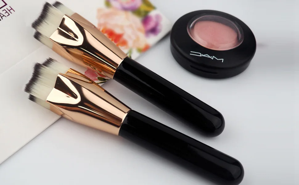 Foundation Brushes Makeup Brushes for Complete Coverage and a Flawless Finish Blush Brush and Bronzer Powder Brush Heart Shape Black+Red Heart Red - make up brush