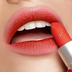 KIKO MILANO - Powder Power Lipstick 01 Lightweight lipstick with a matte finish Velvety beige - Results