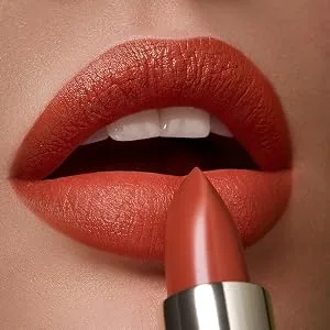 KIKO MILANO - Green Me Matte Lipstick 103 Extreme comfort matte lipstick - Application
