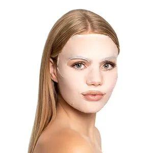 The Orglamic Giftset - model wearing Pink Cactus mask