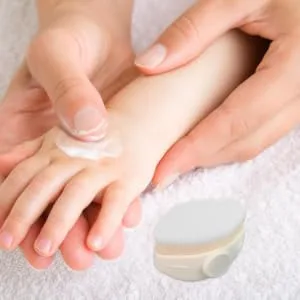 Sunscreen Applicator Cosmetics Brush Women Makeup Brush Multi-function Lotion Applicator Lotion Brush Sunscreen Cream Applicator Makeup Brush for Women Foundation Cream Brush - product information 3