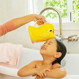 Munchkin Duckling Bath Rinser, Yellow - Duckling Bath Rinser