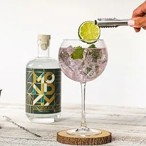 MONDAY Zero Alcohol Gin  An Award Winning Non-Alcoholic Spirit with Zero Carbs, No Sugar, 0 Calories - 750ml - Made for Mixing Zero Alcohol Gin Drink Monday