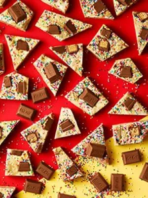 KIT KAT Milk Chocolate Snack Size Wafer Candy Bars, Individually Wrapped, 32.34 oz Bulk Bag (66 Pieces) - chocolate candy
