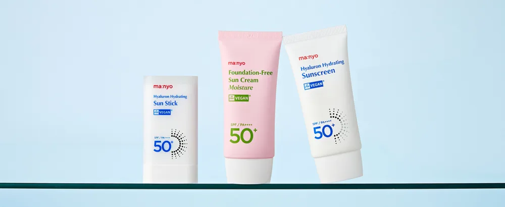 ma:nyo Hyaluron Hydrating Sunstick 18g SPF 50+ Lightweight Vegan Wide Spectrum UV Protection - sunscreen hotspot
