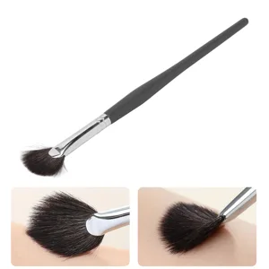 Makeup Brush Fan-Shaped Highlighter Brush Multifunctional Skin-Friendly Soft Bristles for Washrooms - 1410230084411-3
