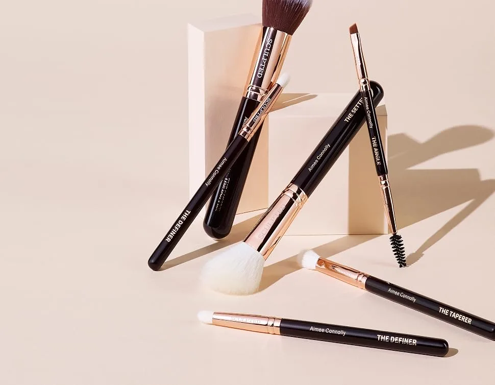 Double-Ended Sculpting Duo Makeup Brush from Sculpted by Aimee - 2 in 1 Cruelty-Free Vegan Bronzer and Highlighter Brush - BRUSH 1