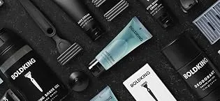 BOLDKING RAZOR FOR MEN | blade for normal skin | flexible with 3-layer razor blades | safety for beard head shoulders back intimate shaving | wet razor with suction cup holder - BOLDKING Products