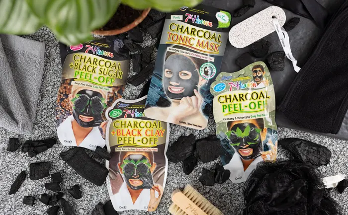 7th Heaven Charcoal Sheet Face Mask with Green Tea & Aloe Vera - Cleansing Detoxifing and Revitalising - Charcoal Masks