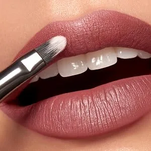 KIKO Milano Lips 80 Flat Lip Brush | Flat Lip Brush With Synthetic Fibers - Flat Lip Brush