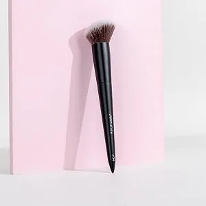 Brushworks No. 7 Angled Blush Brush - Brushworks No. 7 Angled Blush Brush