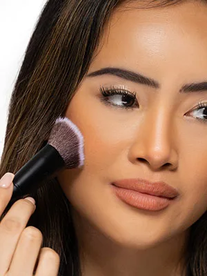 Brushworks No. 9 Angled Flat Top Foundation Buffing Brush - Brushworks No. 9 Angled Flat Top Foundation Buffing Brush