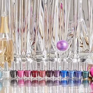 OPI Celebration Collection Infinite Shine Long-Wear Nail Polish Snow Day In La 15ml 99350098818 - celebration