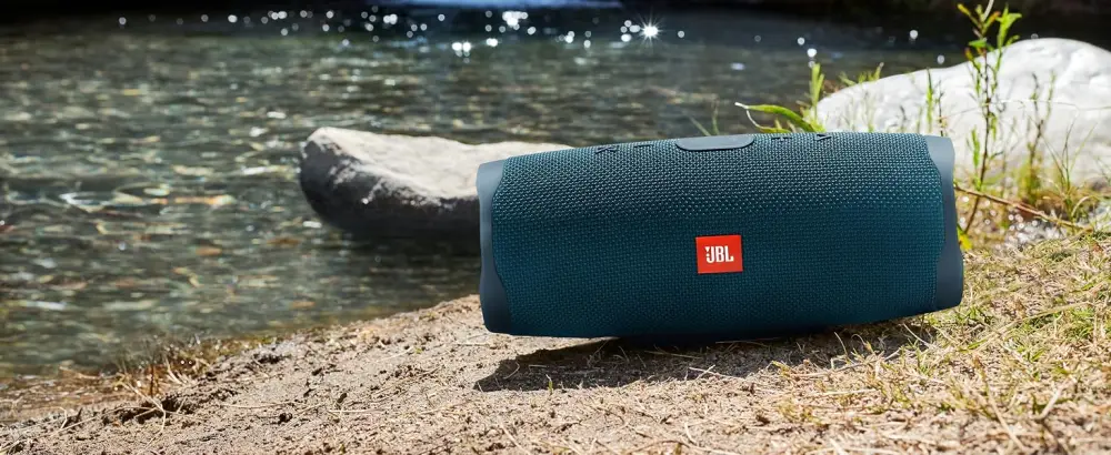 JBL Charge 4 - Waterproof Portable Bluetooth Speaker - Black Black Speakers only - Pool