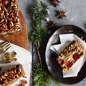 Jane Parker Fruitcake Bourbon & Rum Fruit Cake 3 Pound (48 Ounce) Ring in a Collectible Holiday Tin - Jane Parker Bourbon and Rum Fruit Cake