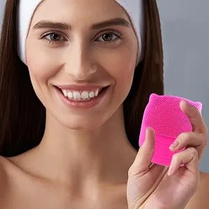 Uitseld Silicone Face Scrubber - Penguin Shape Vibrating Face Scrub Brush Face Scrub for Deep Cleaning Skin Waterproof Rechargeable Face Wash Brush Red - Easy to Use