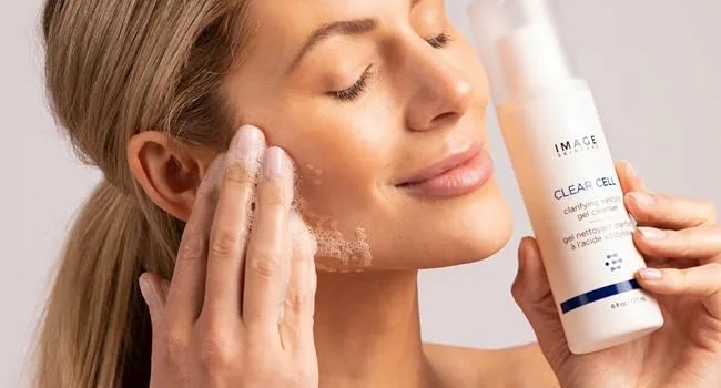 Image Skincare Discovery Size Clear Cell Clairfying Saliciylic Gel Cleanser 6 Fl Oz (Pack of 1) - ACTION SHOT
