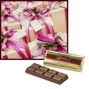 HERSHEY'S GOLDEN ALMOND Chocolate Bar, Roasted Almonds in Fine Milk Chocolate Candy Bar, Individually Wrapped Bars in Gift Box, 14 Ounce Box - product information 1