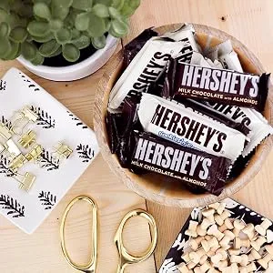 HERSHEY'S Assorted Snack Size Candy, Bulk, 33 oz Bag - product information 14
