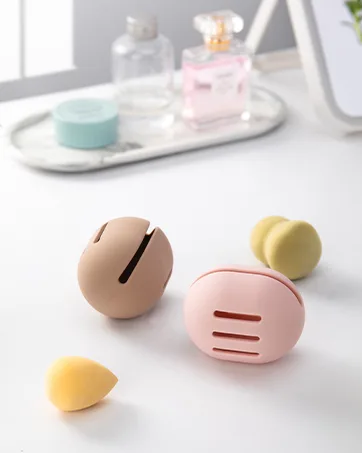 FERYES Makeup Sponge Holder  Shatterproof Eco-Friendly Silicone Beauty Make Up Blender Case for Travel - Khaki - Makeup Sponge Holder
