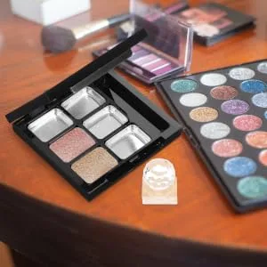 1 Set blush eye shadow box storage cases empty highlighter palette cosmetics tray Blush box plastic paint tray empty bracket eyeshadow palette sample box Packing box - product information 1