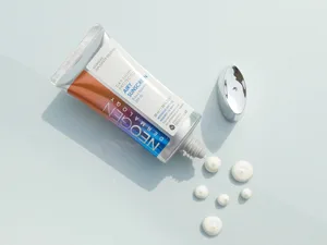 DERMALOGY by NEOGENLAB UVA/UVB SPF50 Day-Light Protection Airy Sunscreen - Essence-type Moisturizing Weightless Sunscreen with No White Cast - 1.69 oz / 50 ml - airy sunscreen lightweight non sticky natural ingredients