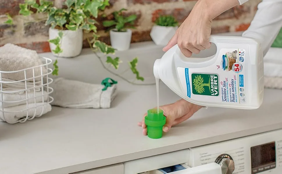L'Arbre Vert Hypoallergenic Liquid Laundry detergent for Sensitive Skin - Ideal for Baby - 54 Loads 1.5 Liter - concentrated