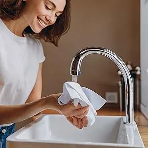 KD Cloth Streak Free Cloths (10) - Woman wetting cloth