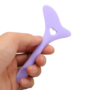 Reusable Aid with Cream Applicator Silicone Eye Makeup Tool for Drawing Eyeshadow Mascara Application - Versatile Eye Beauty Tool (Purple) - 1410220086012-3